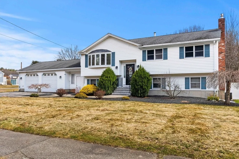 Unit for sale at 271 Beech St, Tewksbury, MA 01876