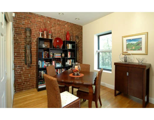 Unit for sale at 39-39A Worcester Sq, Boston, MA 02118