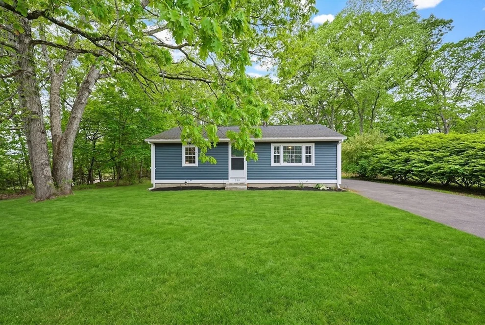 Unit for sale at 250 Mendon Rd, North Attleboro, MA 02760