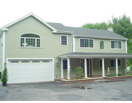 Unit for sale at 477 Centre St, Milton, MA 02186