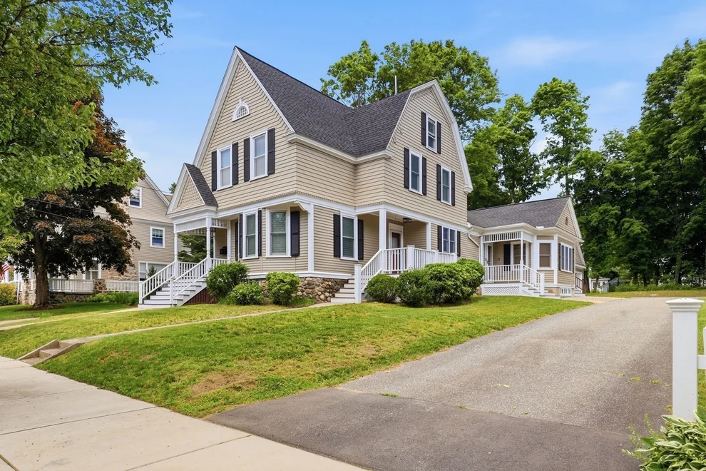Unit for sale at 10 Wolcott Ave, Andover, MA 01810