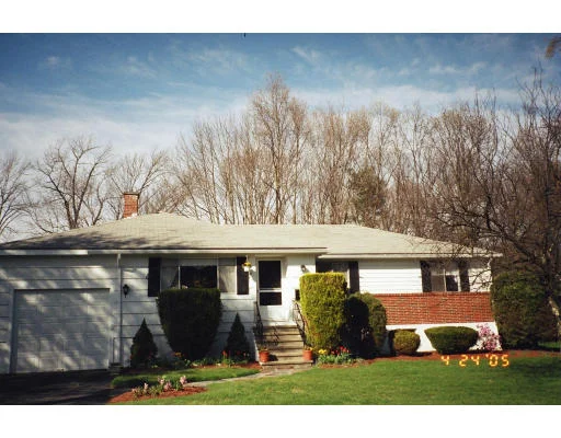 Unit for sale at 37 Livoli Rd, Framingham, MA 01701