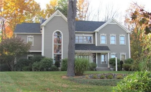Unit for sale at 8 Canterbury Lane, Hopkinton, MA 01748