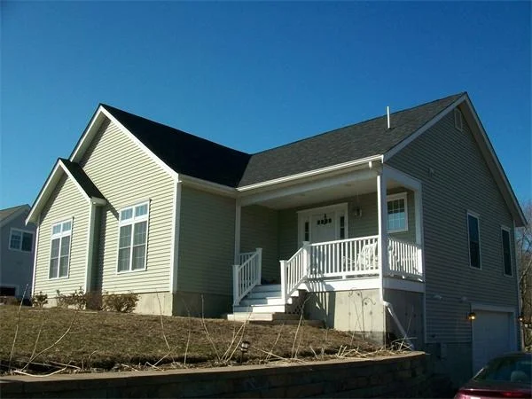 Unit for sale at 5 Kensington Ct, Swansea, MA 02777