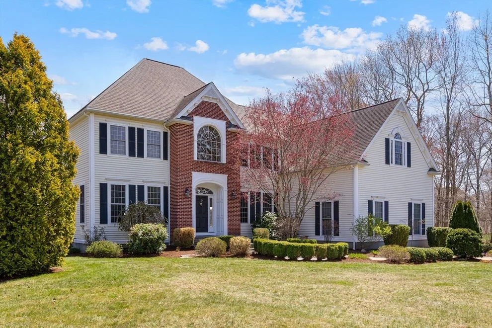 Unit for sale at 3 Oak Street, Hopkinton, MA 01748