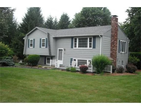 Unit for sale at 112 Simpson Rd, Marlborough, MA 01752