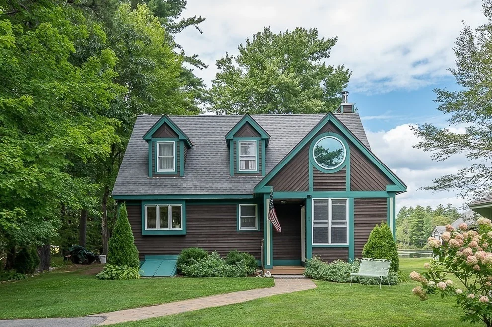 Unit for sale at 5 Abenaki St, Hubbardston, MA 01452