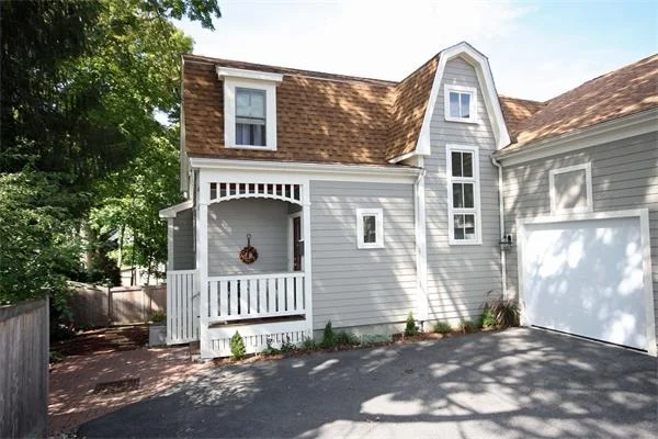 Unit for sale at 19 Churchill Terrace, Newton, MA 02460