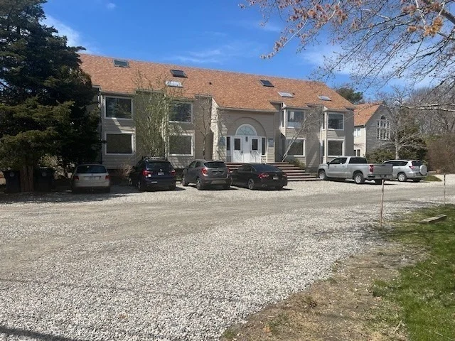Unit for sale at 15 Creek Rd, Marion, MA 02738