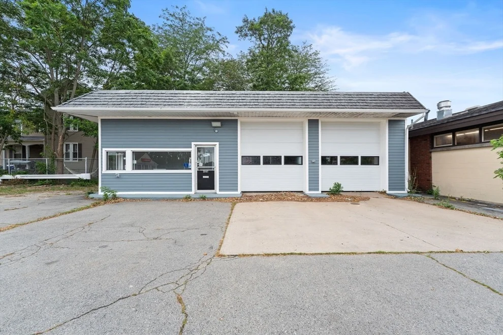 Unit for sale at 2147 Acushnet Ave, New Bedford, MA 02745