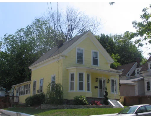 Unit for sale at 106 A St, Lowell, MA 01851