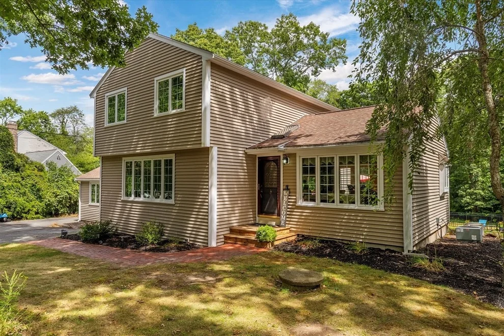 Unit for sale at 38 Old Powder House Rd, Lakeville, MA 02347