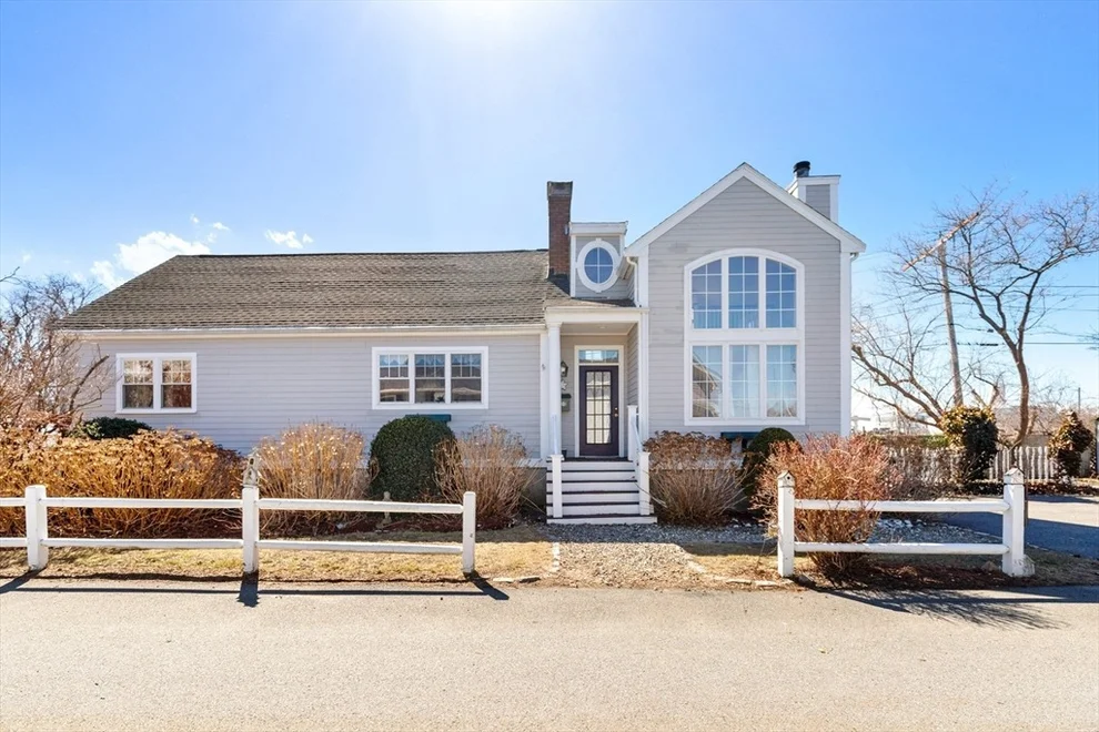 Unit for sale at 4 Winter Island Rd, Salem, MA 01970