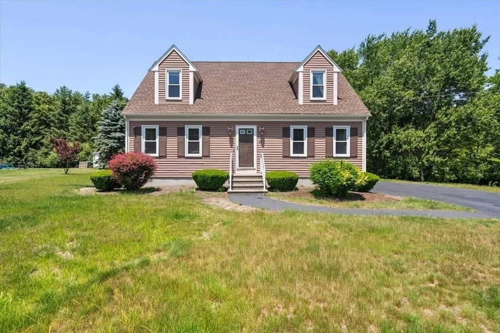 Unit for sale at 85 Meadow Brook Lane, Taunton, MA 02780