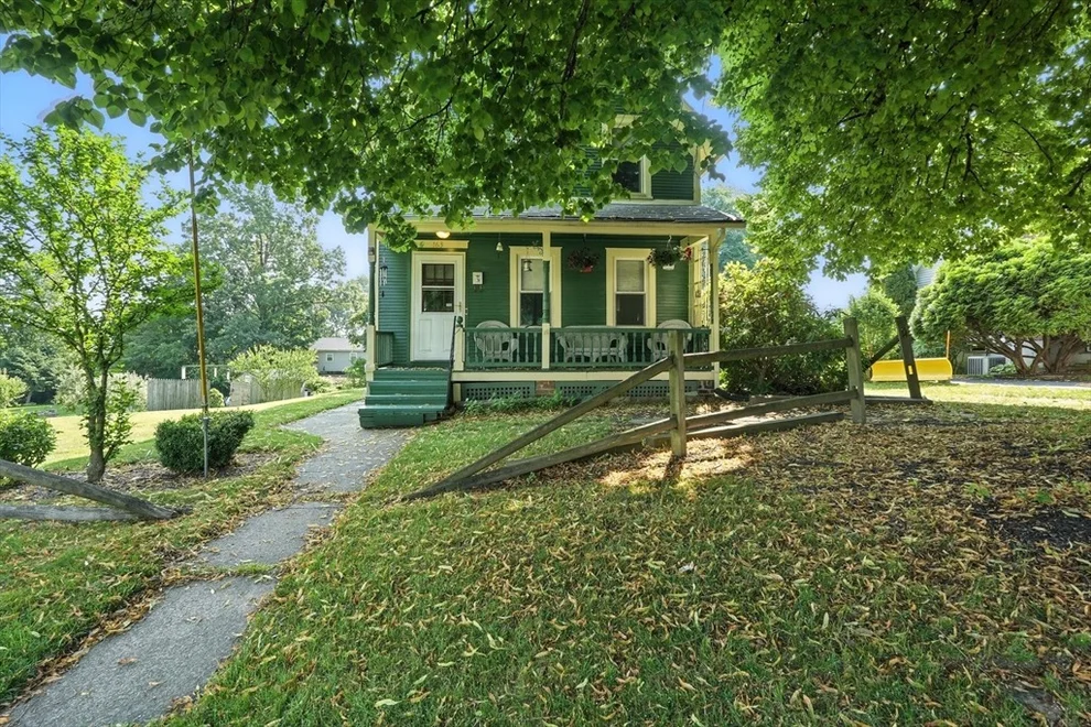 Unit for sale at 163 Saratoga Ave, Chicopee, MA 01013