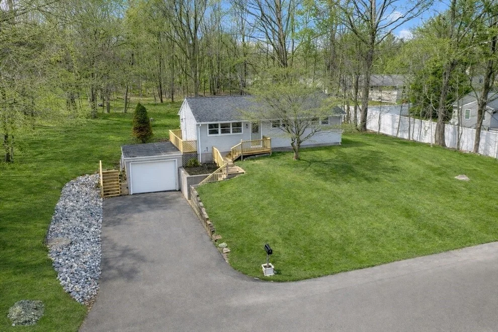 Unit for sale at 5 Karen Way, Rutland, MA 01543