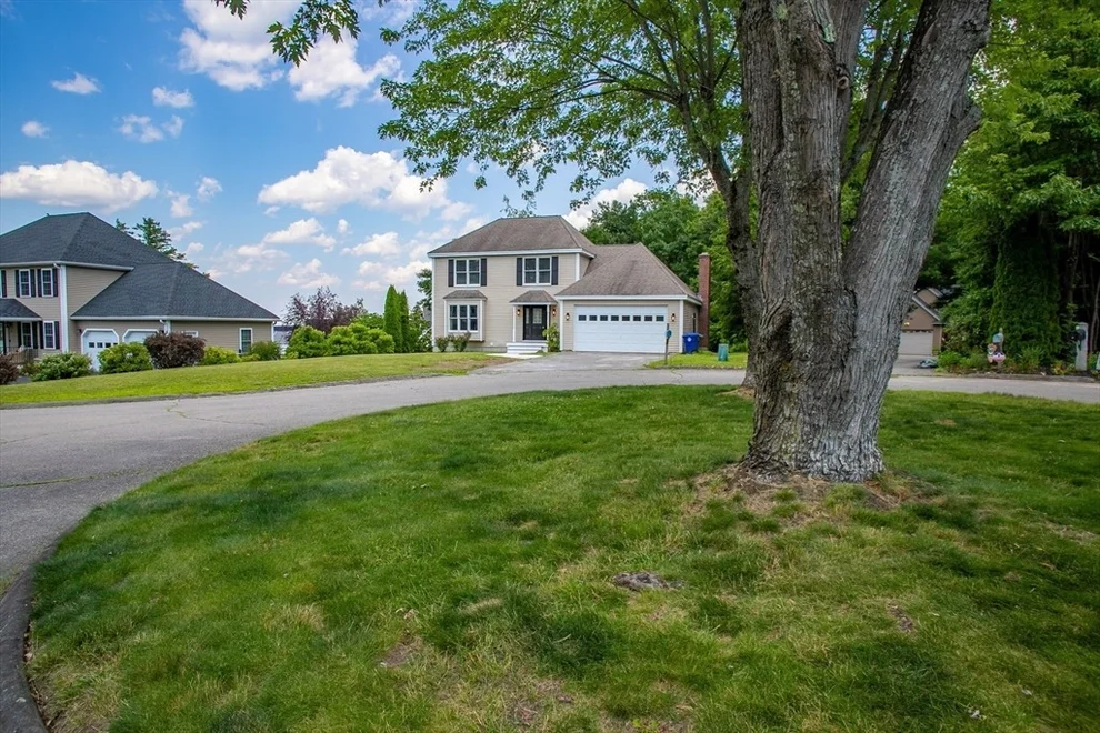 Unit for sale at 12 Walden Ct, Leominster, MA 01453