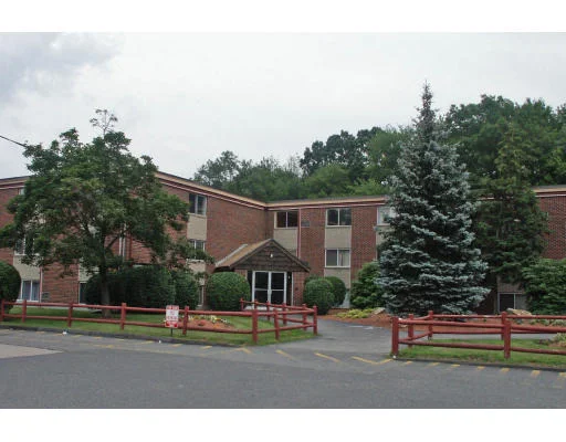 Unit for sale at 17 Weld St, Framingham, MA 01702