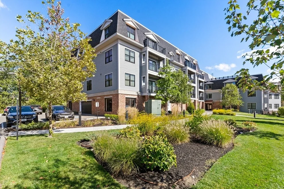 Unit for sale at 131 Eliot St, Milton, MA 02186