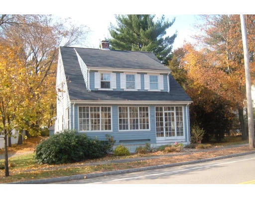 Unit for sale at 993 Greendale Ave, Needham, MA 02492