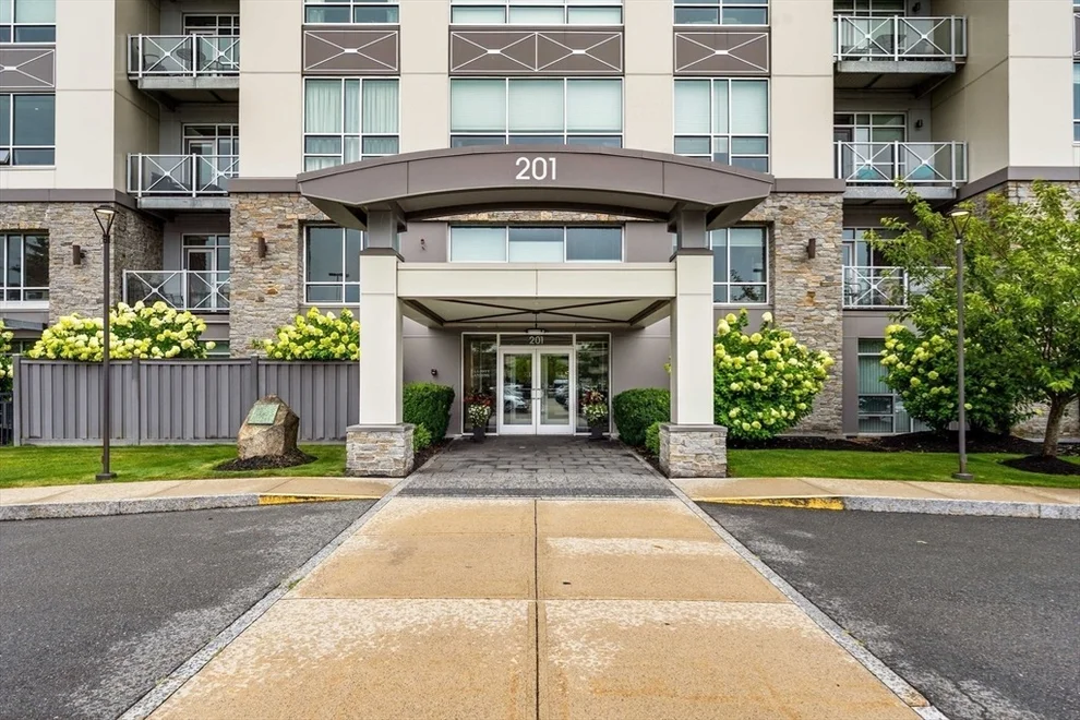 Unit for sale at 201 Elliott, Beverly, MA 01915