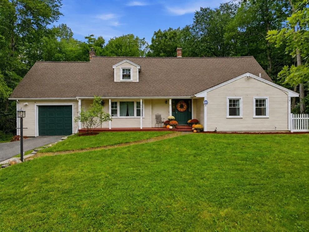 Unit for sale at 51 Whittemore Rd, Sturbridge, MA 01566