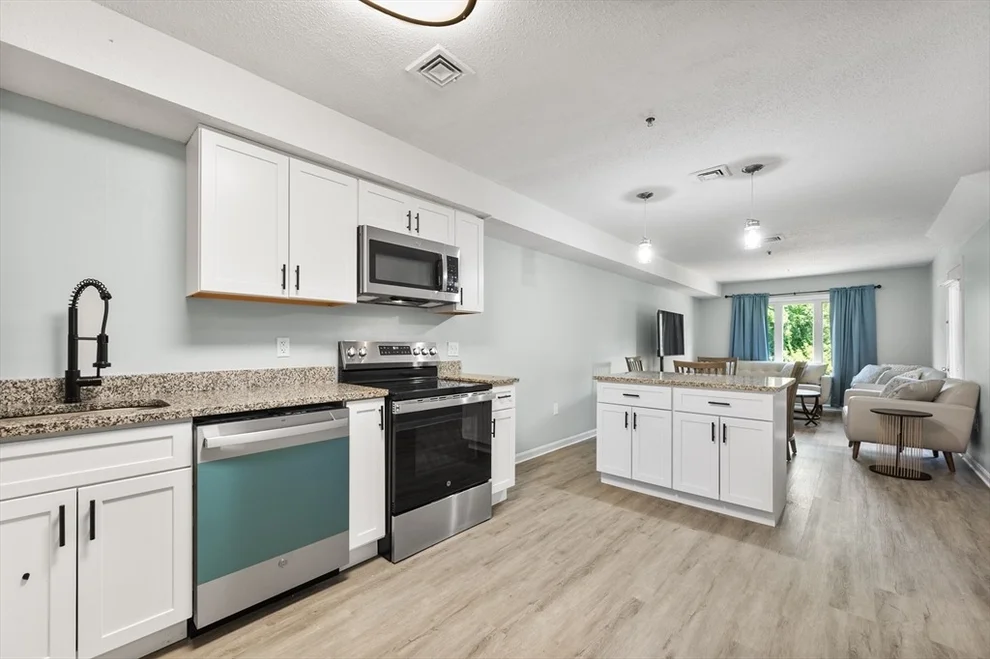 Unit for sale at 4 Duck Pond Rd, Beverly, MA 01915