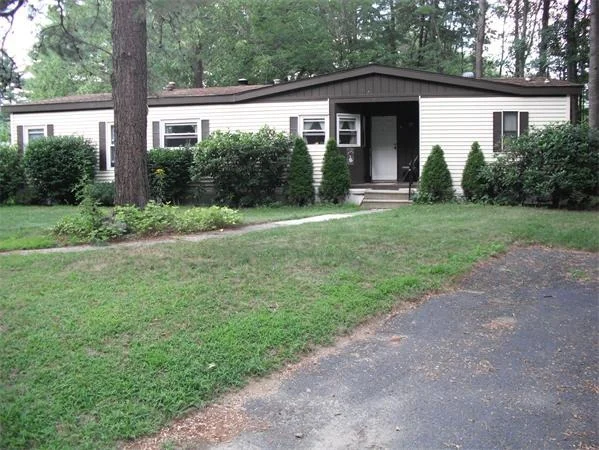 Unit for sale at 70 Warfield Dr, Westfield, MA 01085