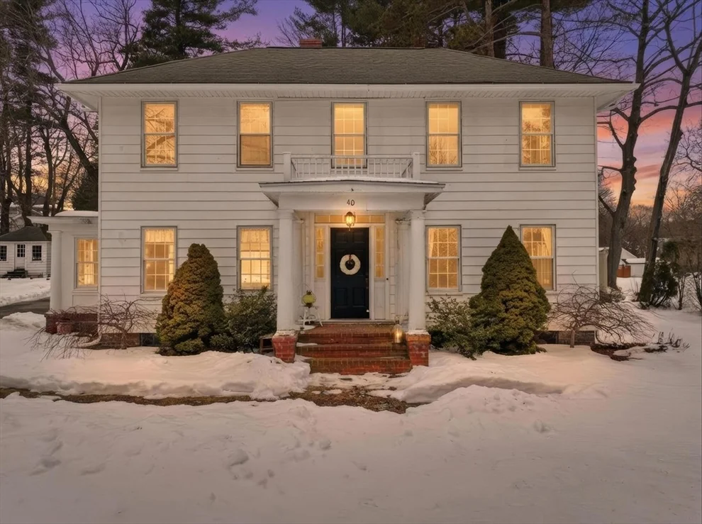 Unit for sale at 40 Bryn Mawr Ave, Auburn, MA 01501