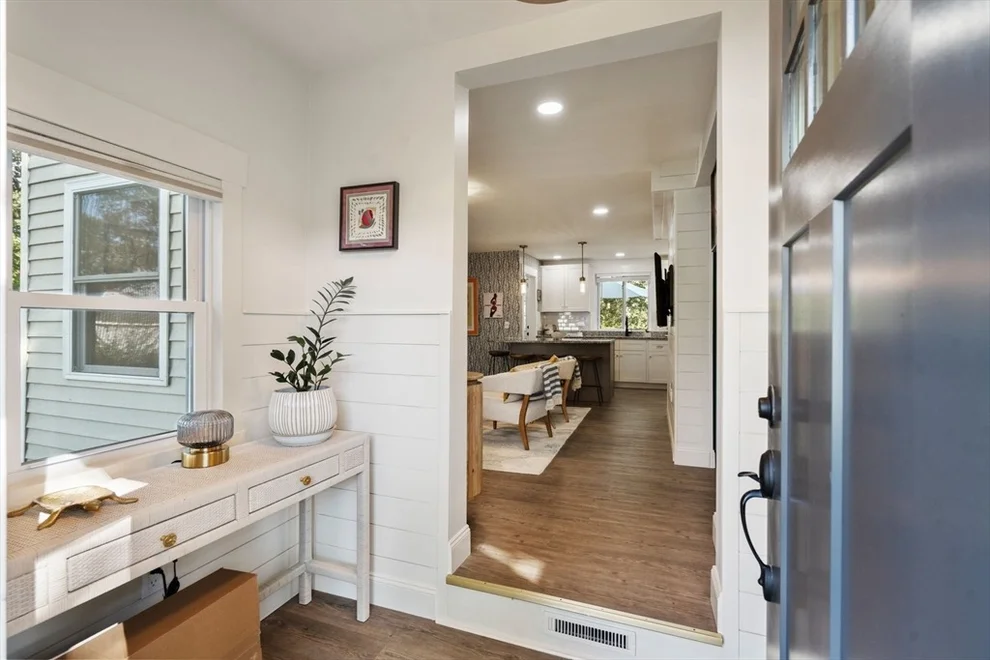 Unit for sale at 11 Hillside Rd, Northborough, MA 01532