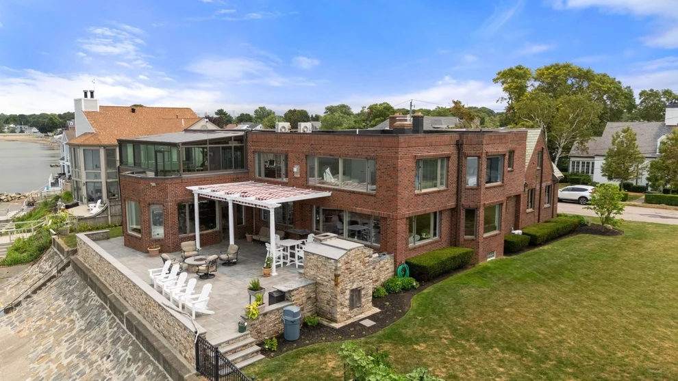 Unit for sale at 128 Shore Ave, Quincy, MA 02169