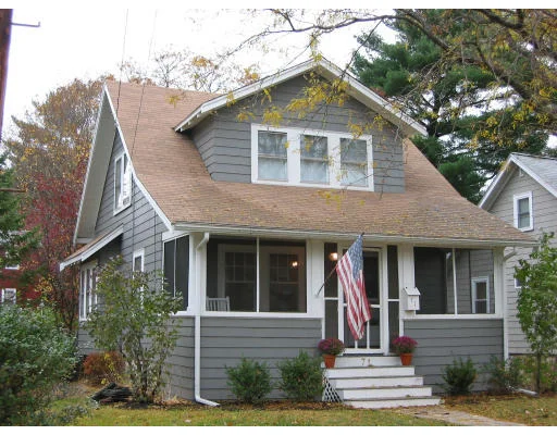 Unit for sale at 71 Lakewood Rd, Weymouth, MA 02190