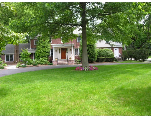 Unit for sale at 208 South St, Brookline, MA 02467