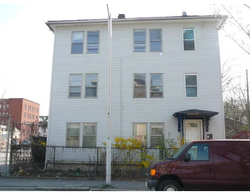 Unit for sale at 122 Piedmont St, Worcester, MA 01609