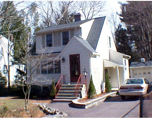 Unit for sale at 11 Davidson Rd, Wakefield, MA 01880