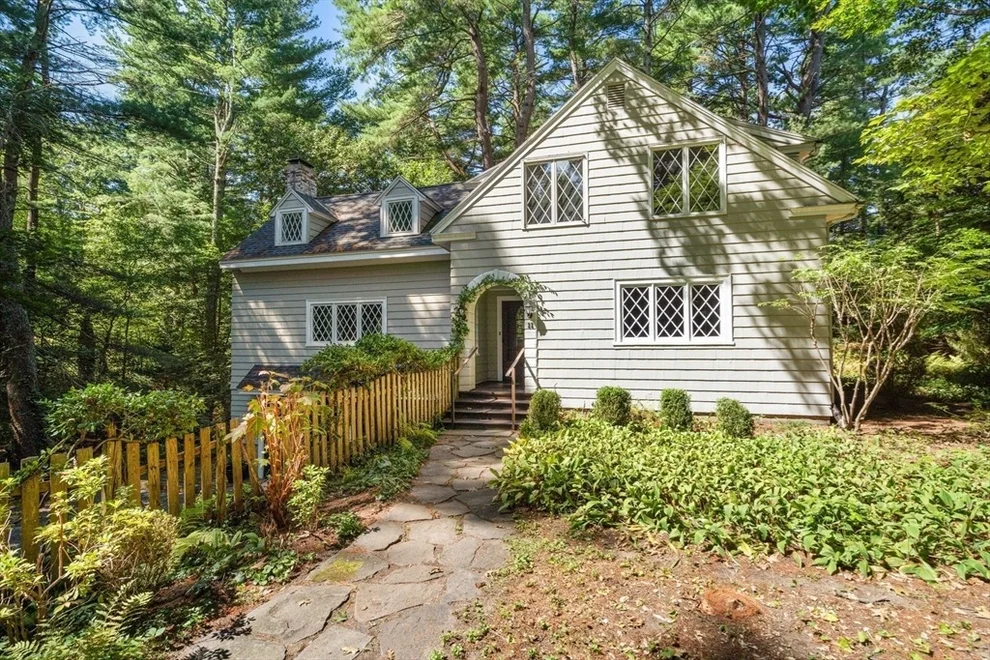 Unit for sale at 22 Glezen Ln, Wayland, MA 01778