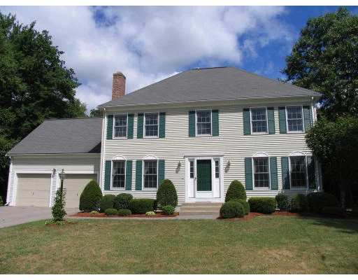 Unit for sale at 6 Ribero Dr, Franklin, MA 02038