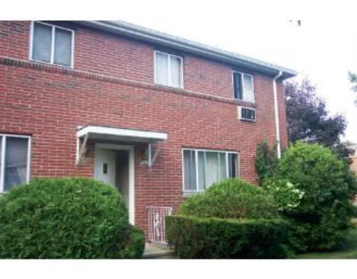 Unit for sale at 132 Bishop Dr, Framingham, MA 01702