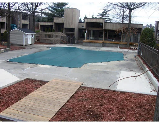 Unit for sale at 30 Shrewsbury Green Dr, Shrewsbury, MA 01545