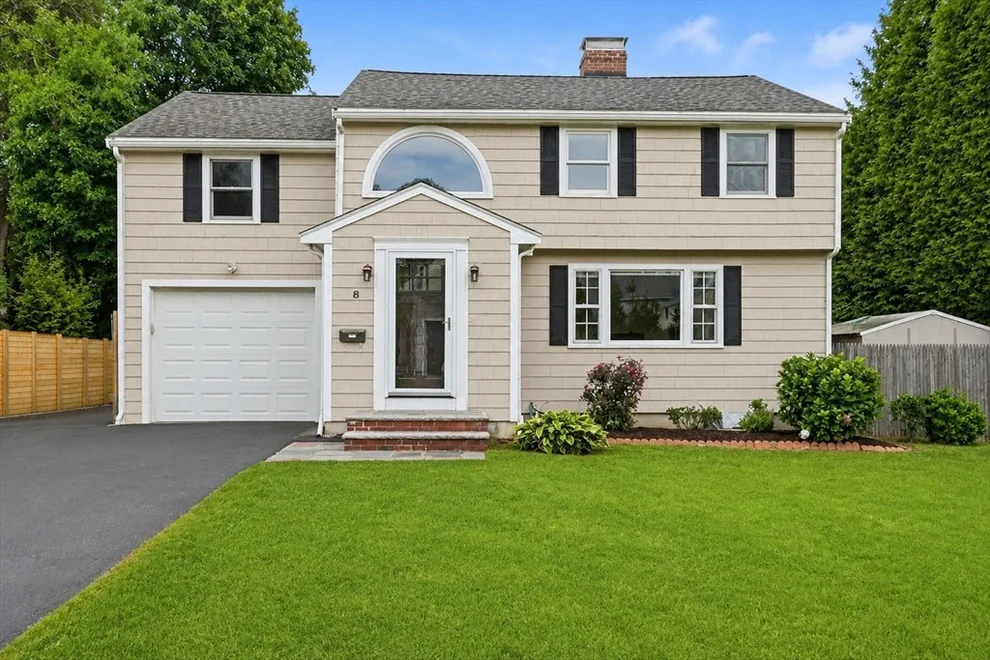 Unit for sale at 8 Wilson St, Wellesley, MA 02482