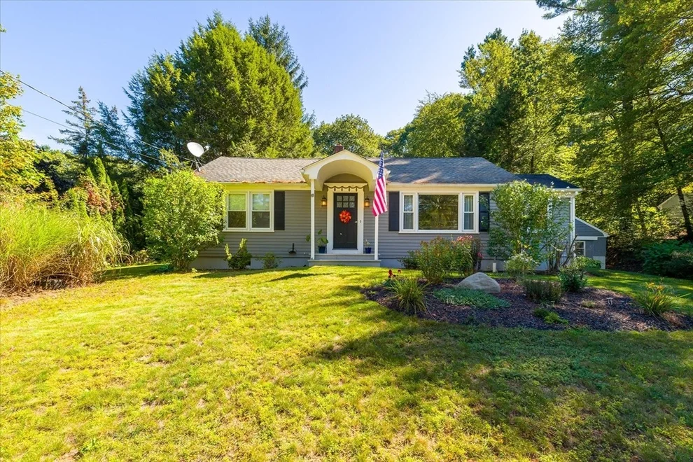 Unit for sale at 123 Charlton Rd, Spencer, MA 01562