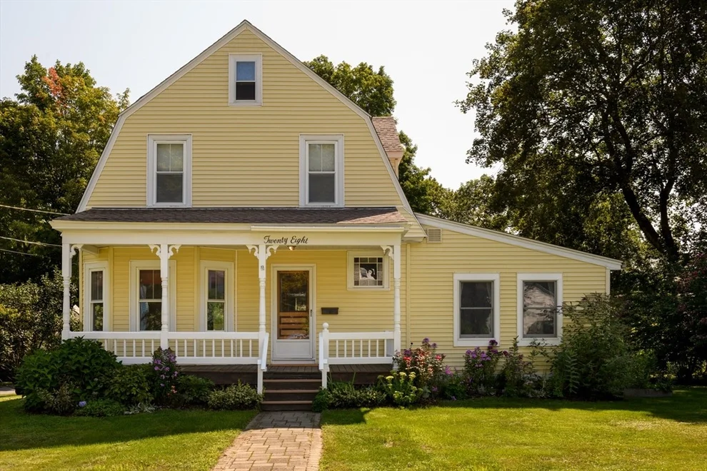 Unit for sale at 28 Holt Road, Holden, MA 01520