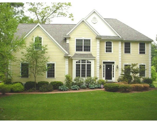 Unit for sale at 96 Fairbank Road, Sudbury, MA 01776