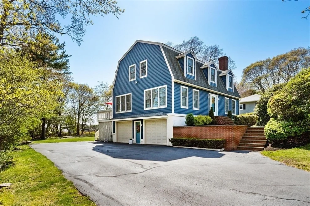 Unit for sale at 8 Oxford Road, Gloucester, MA 01930