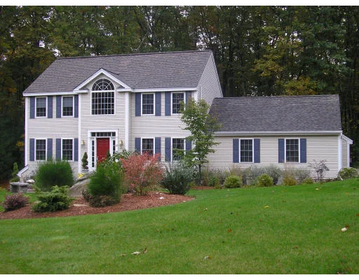 Unit for sale at 41 Wyndridge Road, Pelham, NH 03076