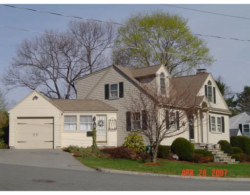 Unit for sale at 5 Alden Lane, Winchester, MA 01890