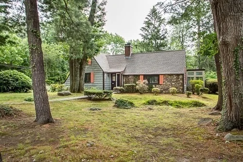 Unit for sale at 176 West St, Braintree, MA 02184