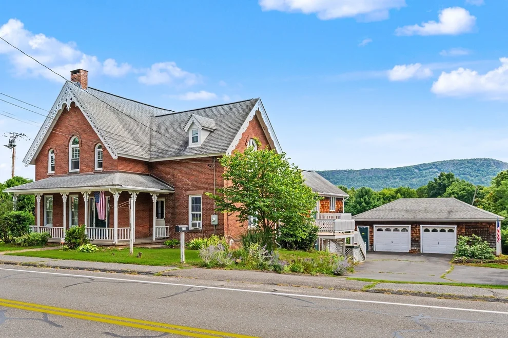 Unit for sale at 238 Park St, Easthampton, MA 01027