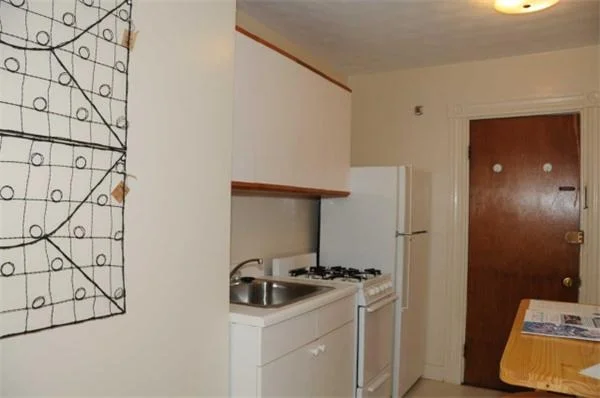 Unit for sale at 195 Concord Avenue, Cambridge, MA 02138