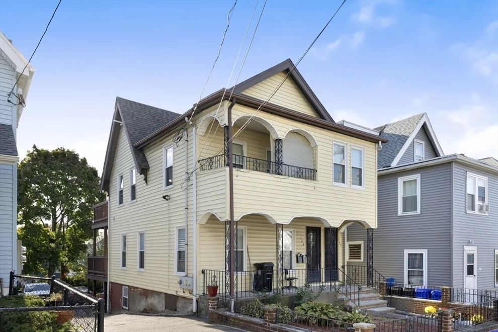 Unit for sale at 127-129 Franklin St, Malden, MA 02148